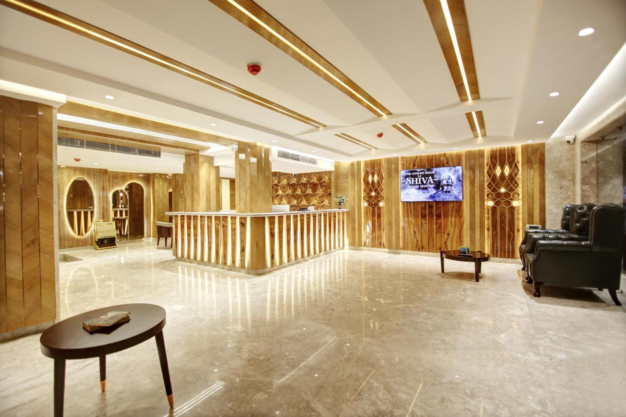 The Vanson Pride Delhi Ню Делхи Екстериор снимка